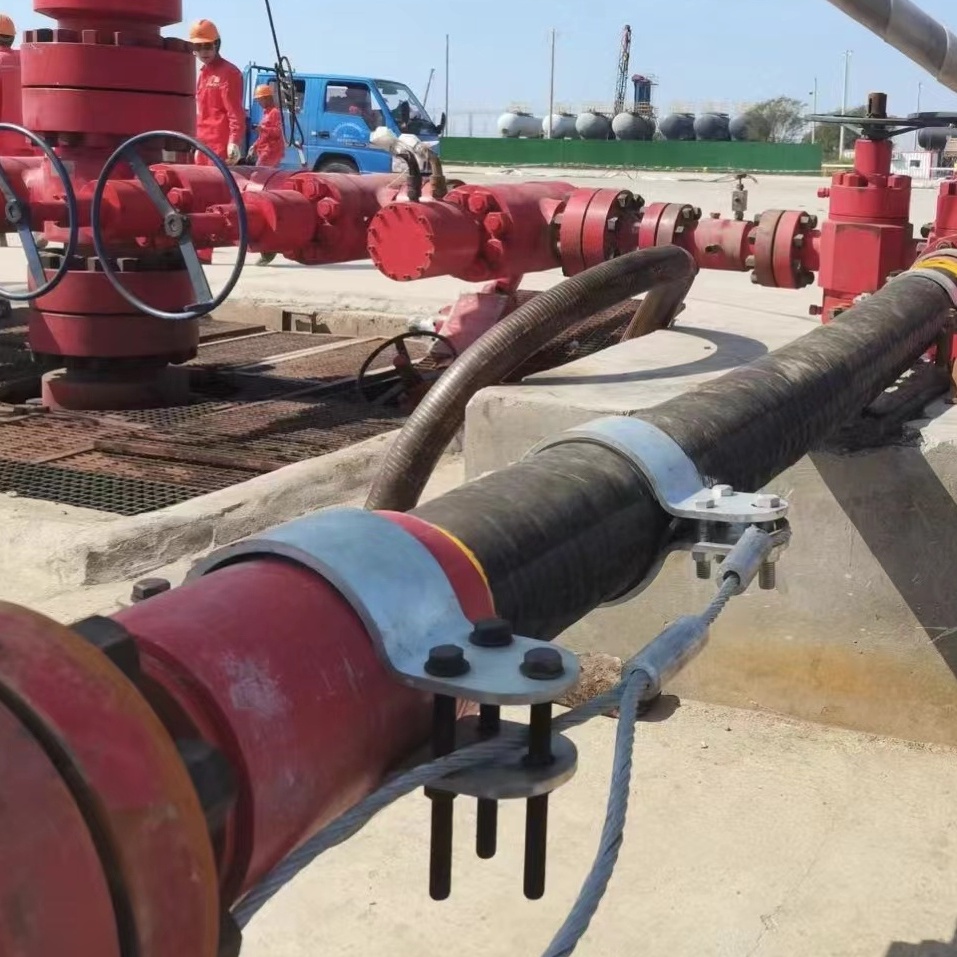 Frac hose stimulation jobsite